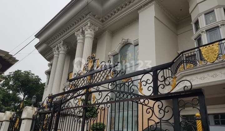 Dijual Rumah Mewah Dalam Perumahan Besar Pulo Gebang Jakarta