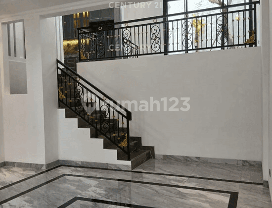 Dijual Rumah Mewah Elagan Strategis Siap Huni Di Sektor 9