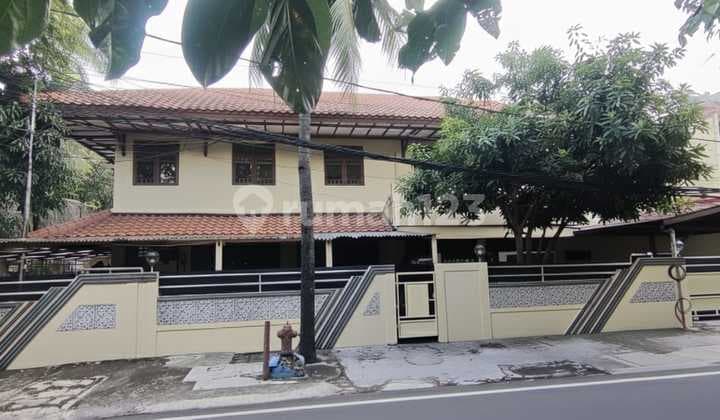 Rumah Hoek Jalan Raya Sunter Agung Jakarta Utara