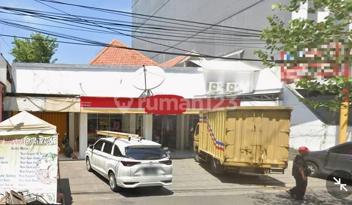 Kusuma Bangsa Bangunan Komersial Hadap Jalan Raya Kusuma Bangsa Bangunan Komersial Hadap Jalan Raya