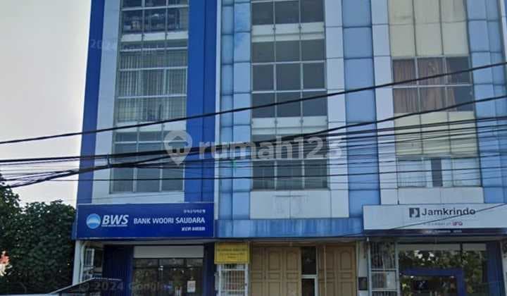 Ruko Raya Merr Hadap Jalan Raya Kembar. Parkir Luas. Posisi Tersewa (Cash Back Uang Sewa)