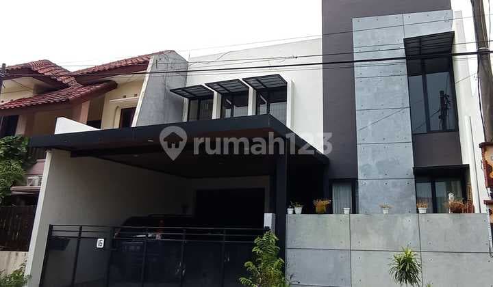 Ketintang Wiyata Rumah Minimalis Siap Huni w/ Rooftop 7x10