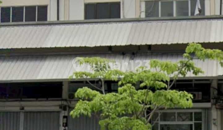 Loop Plaza Graha Famili Ruko For Sale. Side Road Facing.