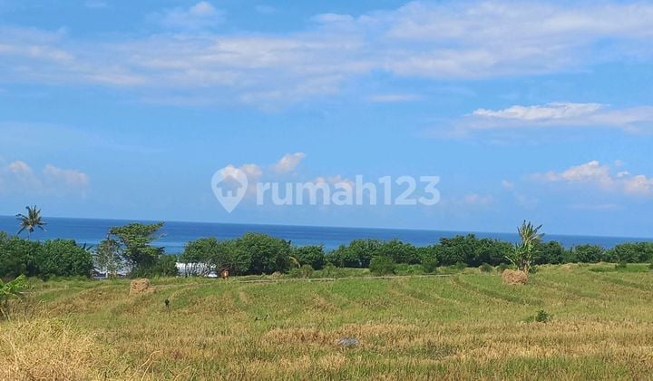 Tanah Super Cantik dengan View Laut dan Gunung