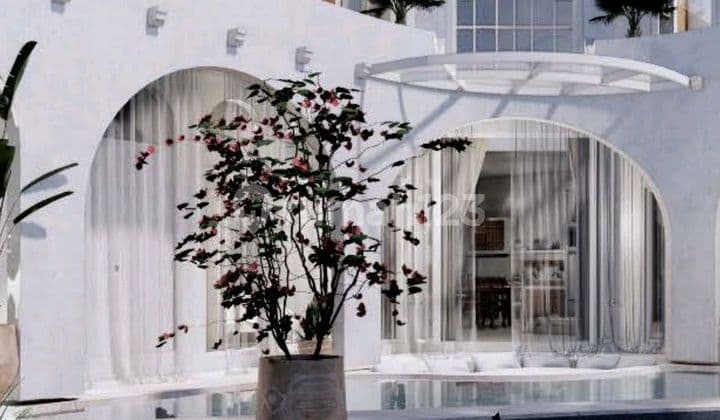 Beautiful Villa By the River