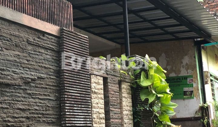 rumah di karya timur blimbing kota malang