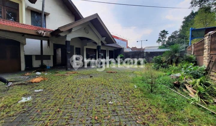 Rumah luas dipinggir jalan Raya Panglima sudirman kota Malang