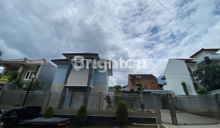 vila batu di kusuma estate batu malang