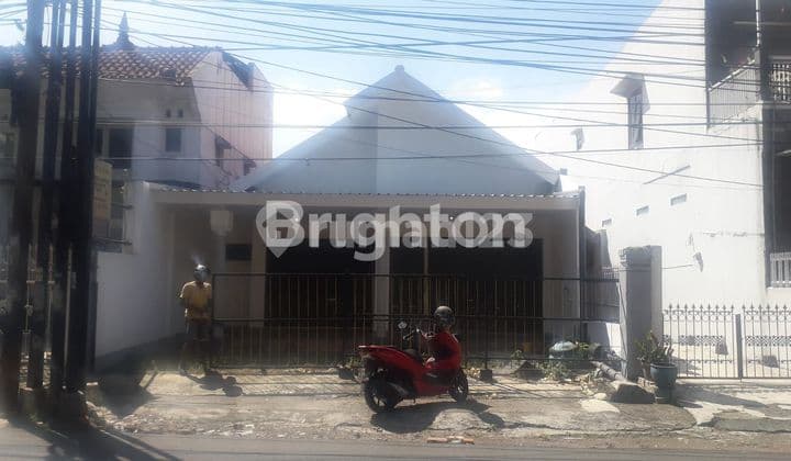 Rumah di ciliwung kota Malang