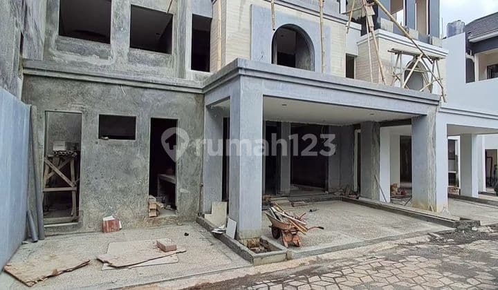 Luxurious New House in Telaga Bodas, Gajah Mungkur, South Semarang