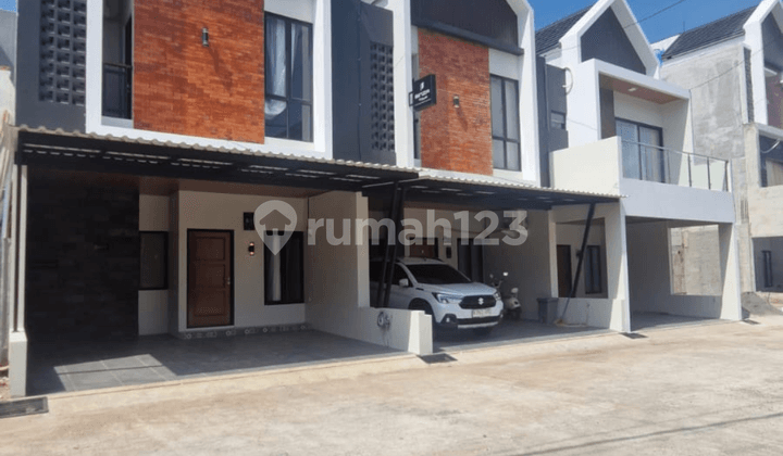 Rumah Mewah 5 Kamar di Cibubur Jakarta Timur - Dekat LRT & Tol