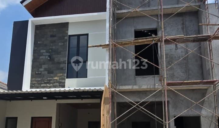 Rumah 3 Kamar 800 Jutaan di Jakarta Timur - Dekat Tol Jorr