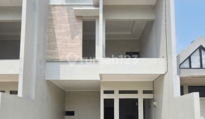 Move-In Ready House No Indent Drama Flood-Free