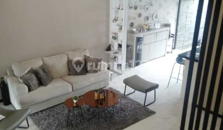 Cakeppp Rumah Bagus Semi Furnish Mekar Wangi