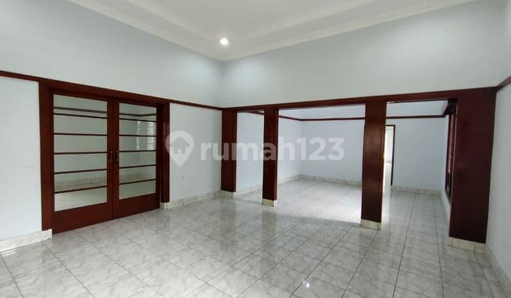 RUANG USAHA NUANSA HERITAGE SAYAP DAGO