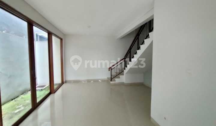 Rumah Baru Minimalis Di Buah Batu Square