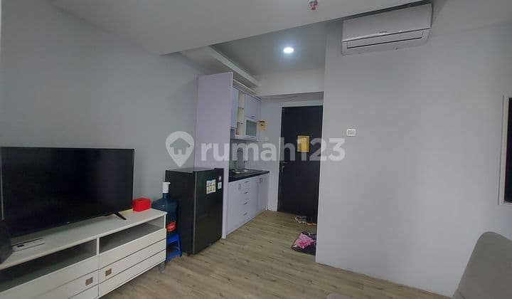 2 Bedroom Furnished Apartment Grand Asia Afrika Strategic Location City Center