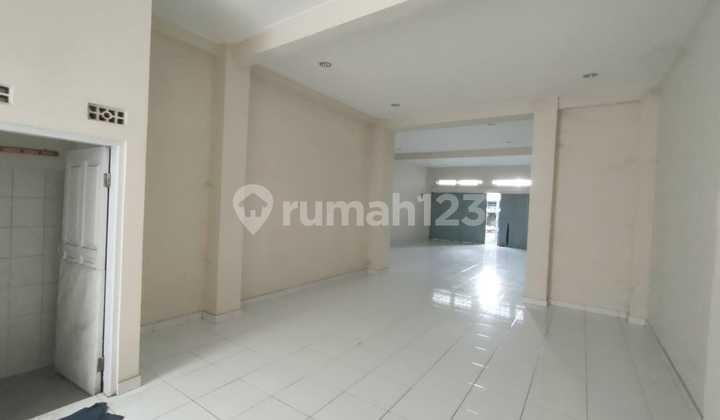 Ruang Usaha Area Ramai di Cikutra Dekat Rs Santo Yusuf