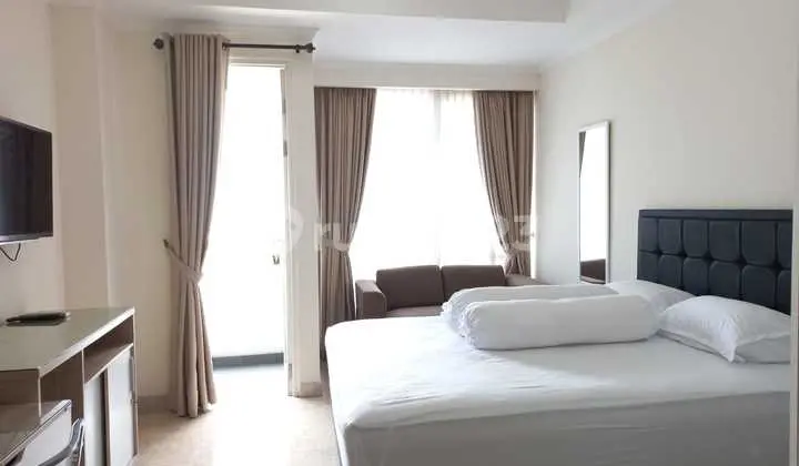Menteng Park Apartment, Annual Rent 75 Million, Just Bring Your Clothes, Complete Facilities
