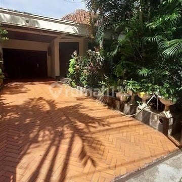 Super strategis Rumah luas dijual di Pejompongan Jakarta Pusat