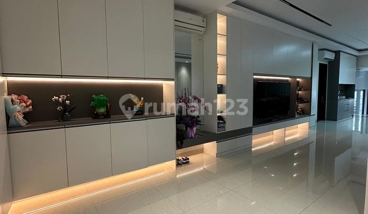 Rumah Golf Island, Full Renovasi, Interior, Siap Huni