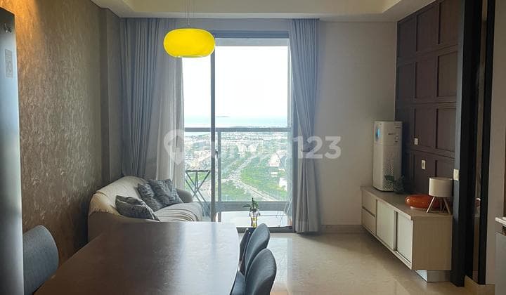 Goldcoast Apartment 90 Sq M 2 Bedrooms, Renovated Interior