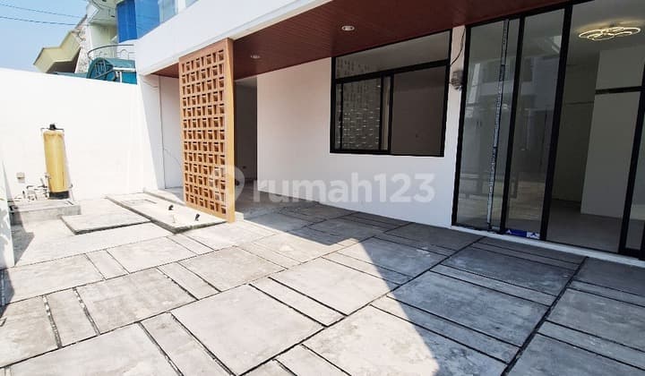 Rumah Muara Karang Luasan 200mtr, Full Renov Modern Minimalis