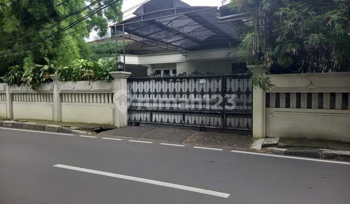 Brawijaya Kebayoran Baru. Rumah Bagus Harga Dekat NJOP.