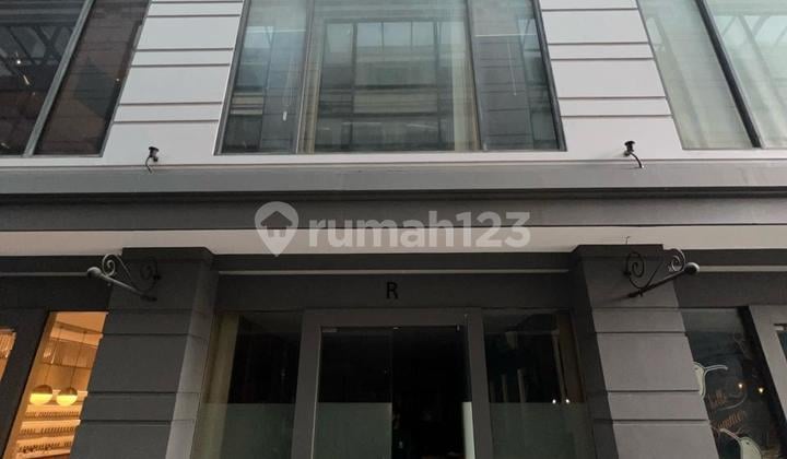 Flash Sale. Ruko Bagus Promenade, Kemang