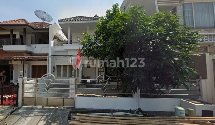 Griya Inti Sentosa, Sunter. Rumah Bagus 2 Lantai Harga Miring.