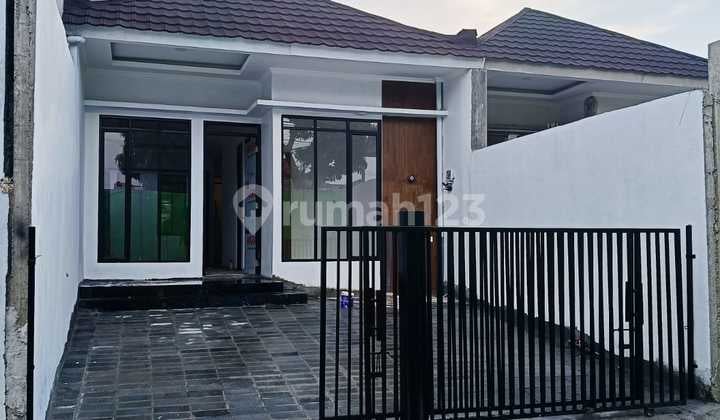 Strategic Ready-to-Occupy House in North Semarang