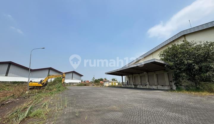 Pabrik Siap Pakai Lemah Abang Cikarang - High Spec Pinggir Jalan Raya