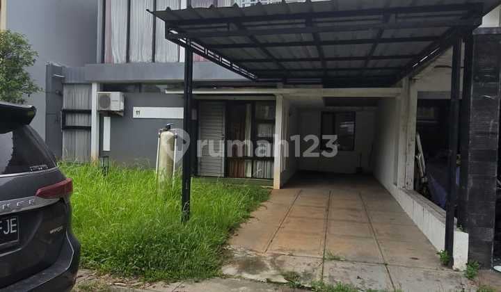 Disewakan Rumah Vassa Wood Jl Maninjau 3 Tersedia 3 Kamar dengan LT 200 Harga Murah