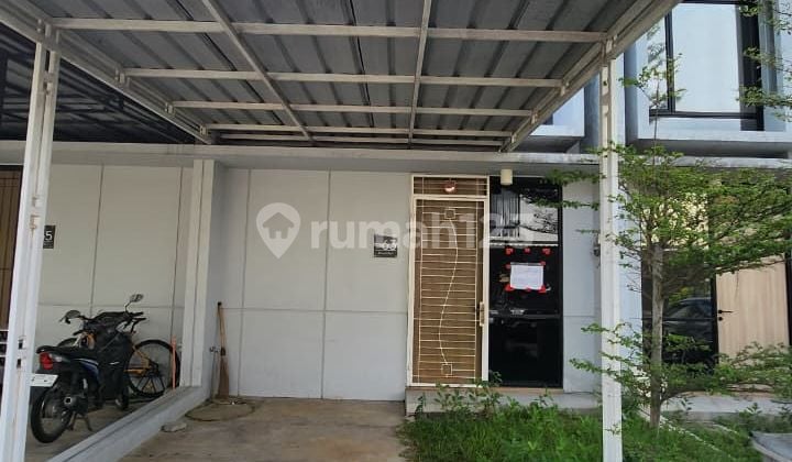 Sewa Rumah Lippo Cikarang Semi-Furnished, Hanya 30 Juta per Tahun