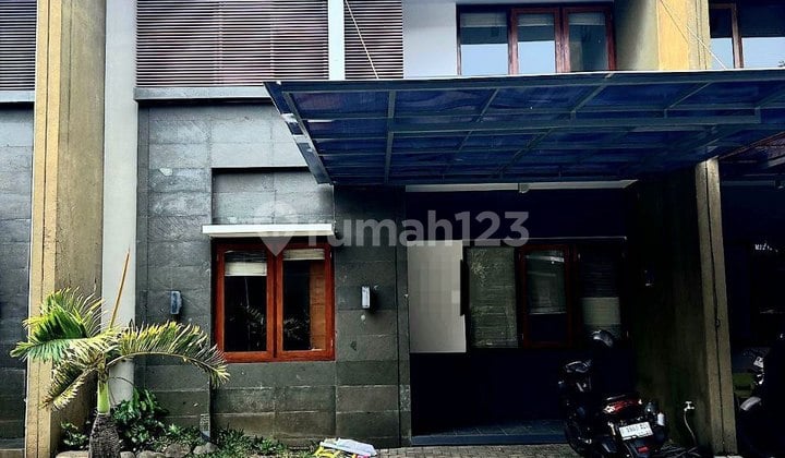 Dijual Cepat Rumah Siap Huni di Koplek Elite Setraduta Bandung