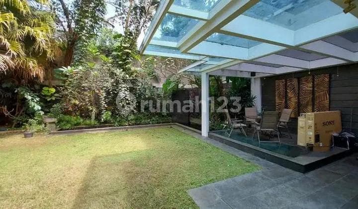 For Sale Well-Maintained House Suitable for Business Dago Wing Bandung