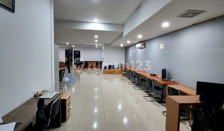 Jual Rumah Usaha Lokasi Super Strategis Sayap Dago Bandung Utara