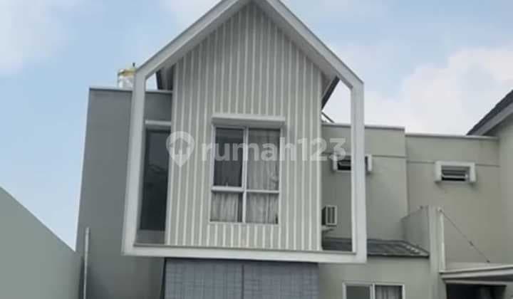 Rumah Standar Halaman Belakang Luas Serpong Garden 1 Lokasi Boulevard