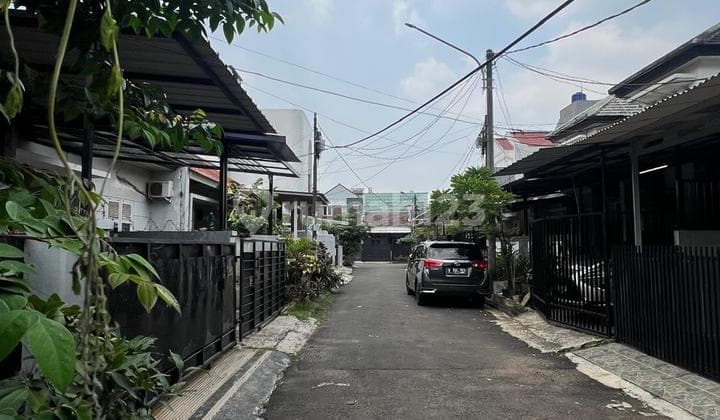 Kavling Kecil Dekat Jl. Ciater Raya Nusa Loka BSD City