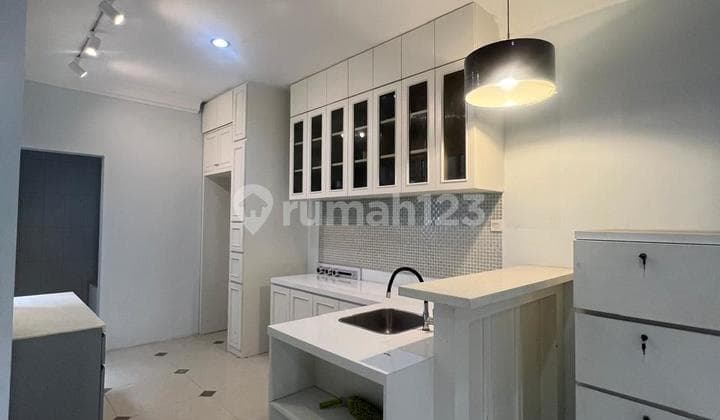 Semi-Furnished House Near School DIS, Provence Parkland, BSD City