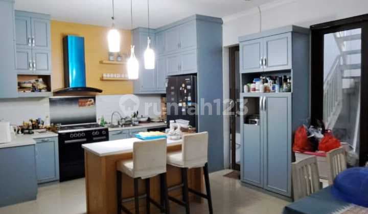 Rumah Renovasi Posisi Depan Nusa Loka Bsd City