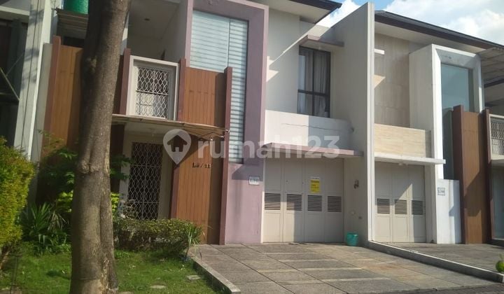 Rumah Furnish 2 Lantai di The Green BSD Dekat Tol