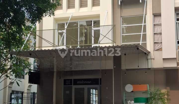 Lake-Facing Shop House in Vanya Park Area, BSD City