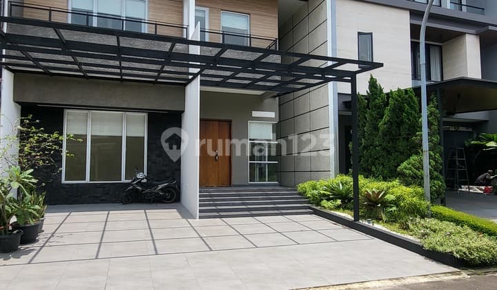 Minimalist Ready-to-Occupy House in Alam Sutera Near Toll Road