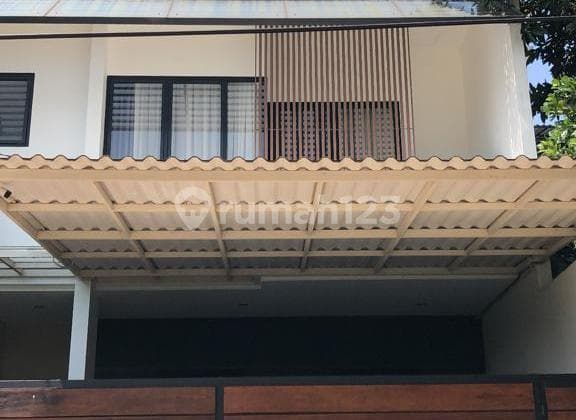 Rumah Minimalis Siap Huni di Serpong Dekat Akses Tol BSD