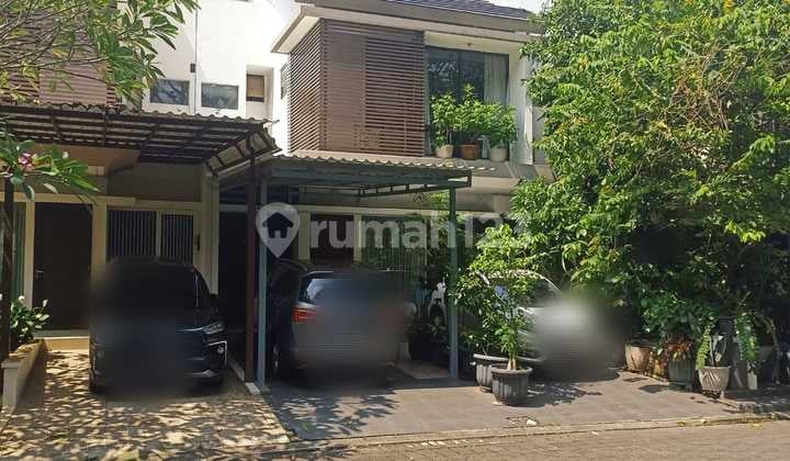Rumah Minimalis 2 Lantai Siap Huni di Kawasan Golf BSD Dekat Tol