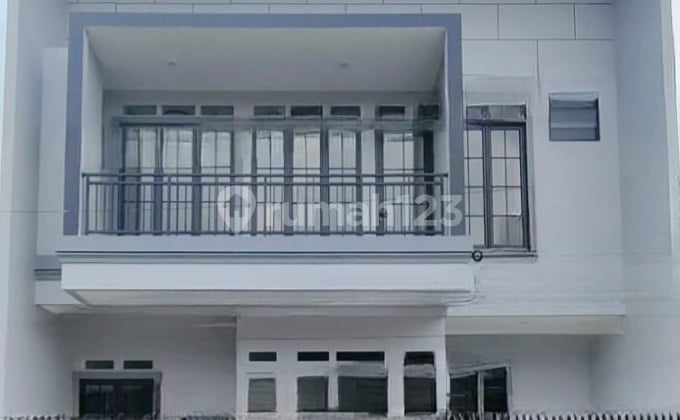 Rumah Baru Minimalis Siap Huni di BSD Dekat Akses Tol
