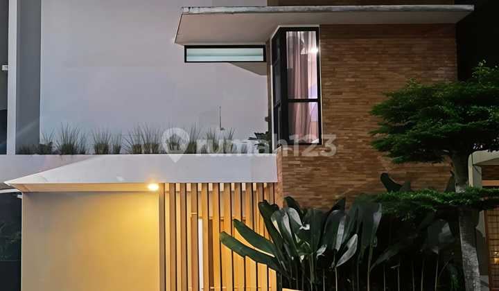 Rumah Siap Huni di BSD De Latinos Serpong Tangsel