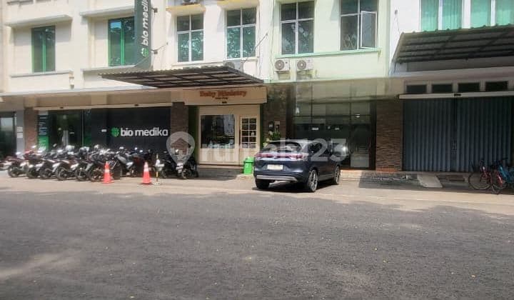 Ruko Murah Hadap Jalan di Ruko Tol Bulevard Bsd