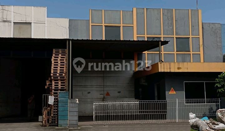 Cheap Warehouse ready for business in BSD Taman Tekno
